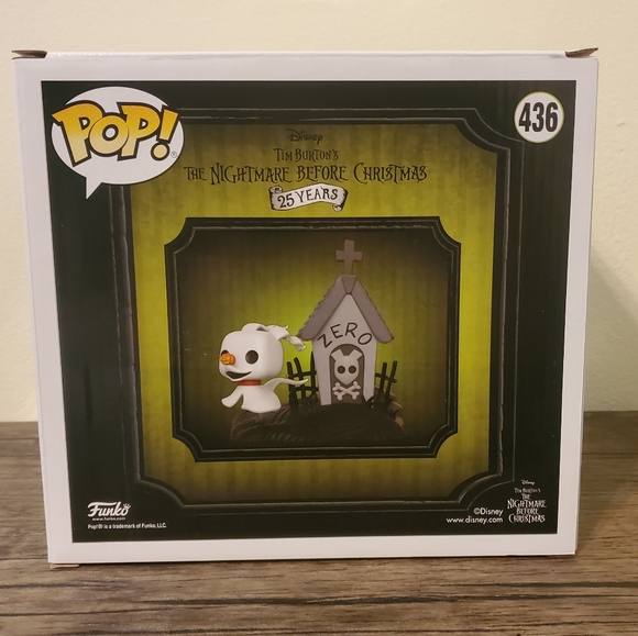 Disney Nightmare Before Christmas Movie Moments Zero in Doghouse CHASE Edition - Picture 5 of 10